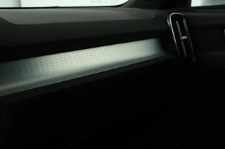 Volvo XC40 Volvo XC40 1.5 T5 Recharge Business Pro | Panoramadak | Adaptive cruise | Carplay | Navigatie | Standkachel | Keyless | PDC | Getint glas | PHEV - afbeelding nr 21