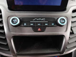 Ford Transit Connect Ford Transit Connect 100pk Automaat L2 Navigatie Camera Trekhaak Cruise control Parkeersensoren 3-Zits - afbeelding nr 24