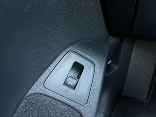 Volkswagen Tiguan Volkswagen Tiguan 1.5 TSI Life Adaptive Cruise Stuurwielverwarming CarPlay Navi Cruise Climate - afbeelding nr 27