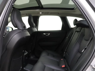 Volvo XC60 Volvo XC60 T6 AWD Ultra Dark | Trekhaak | 360° Camera | Panoramadak | - afbeelding nr 9