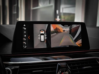 BMW 5 Serie BMW 5-serie Touring 530d xDrive M-Sport | HUD | PANO | H&K | TREKHAAK | LEER | CARPLAY | FULL OPTION - afbeelding nr 62