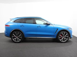 Jaguar F-PACE Jaguar F-PACE 5.0 V8 AWD SVR 551 pk Panorama dak | Meridian sound | Premium Pack | Light Pack | ACC | Leder | ADS |360 Camera - afbeelding nr 7