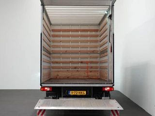 Iveco Daily Iveco Daily 40C18 3.0 180pk Automaat Bakwagen Laadklep 440x211x235 Airco Cruise control LED Navi Camera - afbeelding nr 3