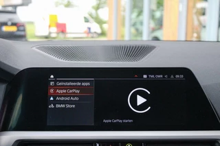 BMW 3 Serie BMW 3-serie Touring 320e Business Edition Plus|PlugInHybride|Camera|PDC|AppleCarPlay|20
