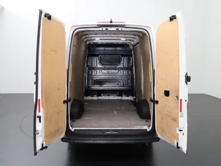 MAN TGE MAN TGE 2.0TDI 140PK DSG Automaat L3H3 | Camera | Airco | Cruise | 3-Persoons | Betimmering - afbeelding nr 4