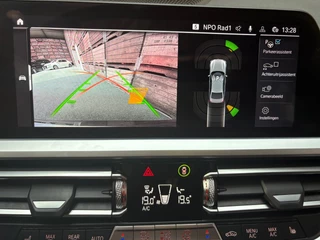 BMW 3 Serie BMW 3-serie 330e eDrive M Sport Edition Shadowline PANO Head up Navi Carplay - afbeelding nr 14