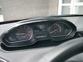 Peugeot 208 Peugeot 208 1.2 PureTech Blue Lion NL Auto| 2e Eigenaar| Navi+BT - afbeelding nr 9