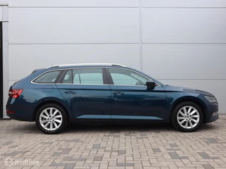 Škoda Superb Skoda Superb Combi 1.6 TDI Automaat Trekhaak LED PDC Leer ACC - afbeelding nr 11