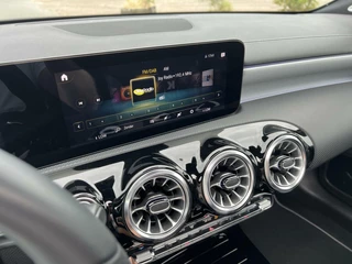 Mercedes-Benz CLA Mercedes CLA-klasse Shooting Brake 250 e AMG Panoramadak|Burmester®|Camera 360°|Head-Up|AppleCarplay|DAB+|Distronic|LED Beam - afbeelding nr 35