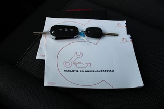 Citroën C3 Aircross Citroen C3 Aircross 1.2 110PK SHINE | NAVIGATIE | ACHTERUITRIJ CAMERA | APPLE CARPLAY/ANDROID AUTO | ALL SEASON BANDEN | LICHTMETALEN VELGEN | CRUISE CONTROL | CLIAMTE CONTROL | LED KOPLAMPEN | - afbeelding nr 19