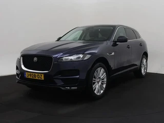 Jaguar F-PACE 2.0 Portfolio AWD 25t | Trekhaak | Leder | Camera