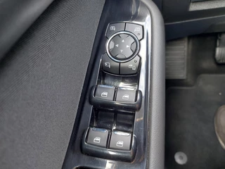 Ford S-Max Ford S-MAX 1.5 Titanium, airco,trekhaak,navigatie,stoelverwarming,parkeersensoren, - afbeelding nr 24