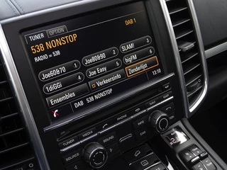 Porsche Cayenne Porsche Cayenne 3.0 S E-Hybrid 410PK / Porsche Sport Design / LED - afbeelding nr 33