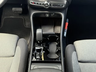 Volvo XC40 Volvo XC40 B4 197PK Plus Dark| Adap.Cruise| Trekhaak| Camera| Google| Elek. - afbeelding nr 16