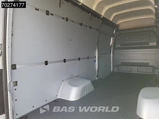 Mercedes-Benz Sprinter Mercedes Sprinter 519 CDI 190PK Automaat 2x Schuifdeur L3H3 Dubbellucht Navi Camera Parkeersensoren Trekhaak Airco L3 17m3 Airco Trekhaak - afbeelding nr 8