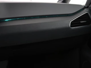 Volkswagen ID.3 Volkswagen ID.3 Life 58 kWh | Stoel & Stuurverwarming |  Adaptive cruise | Carplay | Navigatie | PDC | Climate control | Sfeerverlichting - afbeelding nr 21