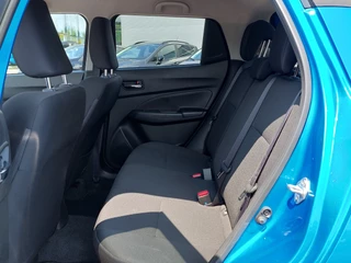 Suzuki Swift Suzuki Swift 1.0 BoosterJet 111pk Smart Hybrid Stijl | Navi | Clima | Adap.Cruise | Led Koplampen | Keyless Entry | Achteruitrijcamera | Stoelverwarming | Rijstrook+Licht+Regensensor | Privacy Glass |16'' - afbeelding nr 8