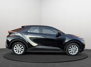 Toyota C-HR Toyota C-HR 1.8 Hybrid 140 Busines: Strak, Slim & Hybride - afbeelding nr 32