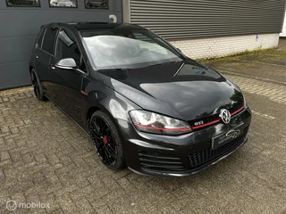 Volkswagen Golf Volkswagen Golf 2.0 TSI GTI AUTOMAAT/PANODAK/NAVI/CRUISE - afbeelding nr 3