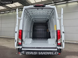 Iveco Daily Iveco Daily 35C21 3.0L Automaat 2025 model Dubbellucht L2H2 LED ACC CarPlay Camera Parkeersensoren 12m3 Airco - afbeelding nr 7