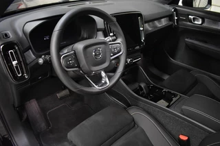 Volvo EC40 Volvo EC40 Twin Performance Ultra Black Edition 442pk/82kWh | Panoramadak | - afbeelding nr 12
