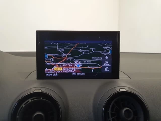 Audi Q2 Audi Q2 30 TFSI 115pk Design Trekhaak, Panorama dak - afbeelding nr 20