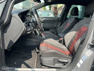 Volkswagen Golf Volkswagen Golf 2.0 TSI GTI TCR AKRAPOVIC*ACC*LED*VIRTUAL* - afbeelding nr 8