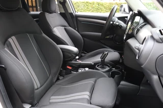 MINI Cooper S LED/Navi+/Keyless/Camera/Virtual Cockpit/Apple CarPlay/DAB - afbeelding nr 11