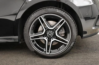 Mercedes-Benz A-Klasse Mercedes-Benz A-klasse 250e AMG Night | Carplay | Stoelverwarming |  Camera | Leder/Alcantara | Full LED | Sfeerverlichting | Park Assist | Navigatie - afbeelding nr 33