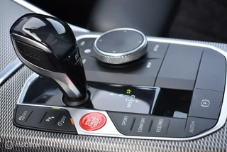 BMW 3 Serie BMW 320d Touring xDrive M-Sport Sapphirschwarz Pano Live-Cockpit Keyless HiFi DAB LED-verlichting - afbeelding nr 28