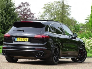 Porsche Cayenne Porsche Cayenne 3.0 S E-Hybrid 333PK PDK Sport Design / 2015 / LED *NAP* - afbeelding nr 66