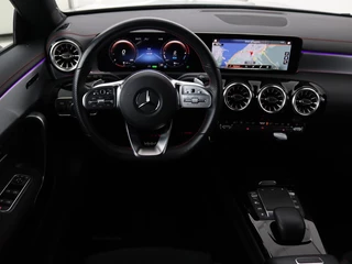 Mercedes-Benz CLA Mercedes-Benz CLA-klasse Shooting Brake 250e Business Solution AMG Limited |  Adaptive cruise | Stoelverwarming | Carplay | Sfeerverlichting | Leder/Alcantara | Navigatie | Full LED - afbeelding nr 3