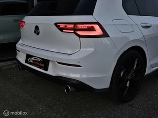 Volkswagen Golf Volkswagen Golf 2.0 TSI GTI Black Style Panorama/HUD/H&K/Leder - afbeelding nr 12