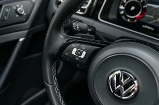 Volkswagen Golf Volkswagen Golf 2.0 TSI 4Motion R Performance Pano Akra DCC - afbeelding nr 20