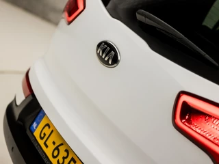 Kia Sportage Kia Sportage 1.6 GDI Luxury (PANORAMADAK, NAVIGATIE, CAMERA, LEDER, SPORTSTOELEN, XENON, GETINT GLAS, CLIMATE CONTROL, NIEUWSTAAT) - afbeelding nr 24