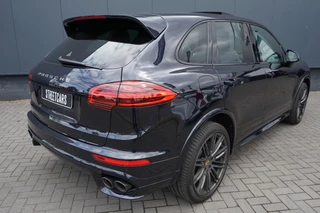 Porsche Cayenne Porsche Cayenne 3.0 D Sportdesign /Luchtvering /Pano /Sportchrono - afbeelding nr 6