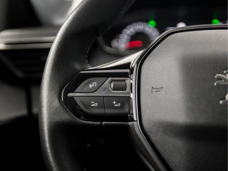Peugeot 208 Peugeot 208 1.2 PureTech Sport (APPLE CARPLAY, GROOT NAVI, PARKEERSENSOREN, SPORTSTOELEN, LED KOPLAMPEN, LANE ASSIST, CRUISE, NIEUWSTAAT) - afbeelding nr 17