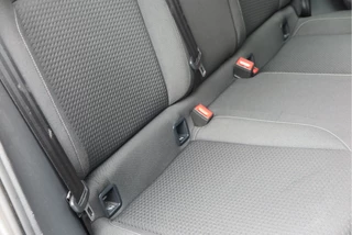 Volkswagen Polo Volkswagen Polo 1.0 TSI 95 PK Comfortline , Trekhaak , Stoelverwarming , Navigatie , Parkeersensoren , Climate control , 17