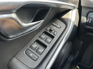 Volvo V40 Volvo V40 2.0 D4 R-Design Business Leder Navi Climate Cruise Lichtmetaal Trekhaak - afbeelding nr 12