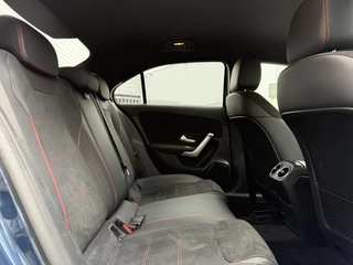 Mercedes-Benz A-Klasse Mercedes-Benz A-klasse 200 AMG | Navi | Camera | Apple Carplay | - afbeelding nr 15