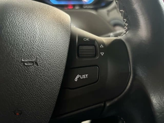 Peugeot 2008 Peugeot 2008 1.2 110 pk Allure | Pano | Clima | Cruise | CarPlay | Stoelverw. | PDC | 16