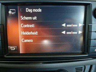 Toyota Yaris Toyota Yaris 1.3 VVT-i Dynamic Bi-Tone - afbeelding nr 46