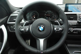 BMW 3 Serie BMW 3-serie Touring 330i xDrive M Sport Headup Pano Memory - afbeelding nr 18