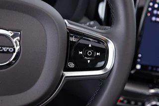Volvo XC60 Volvo XC60 2.0 T6 398PK AWD Recharge Plus Dark | PANORAMADAK | Vapour Grey | PHEV - afbeelding nr 14