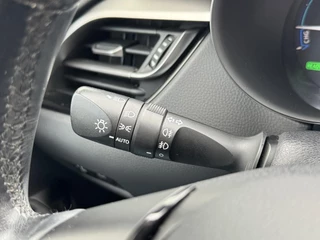 Toyota C-HR Toyota C-HR 1.8 Hybrid First Edition Camera Navigatie Cruise Clima Stoelverwarming Keyless Trekhaak - afbeelding nr 34