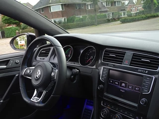 Volkswagen Golf Volkswagen Golf TSI GTE 245PK / GTI R Perf. ed. / LED - afbeelding nr 32