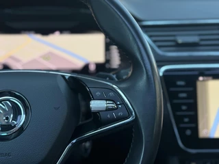Škoda Superb Skoda Superb Combi 1.4 TSI Plug-in Hybride Trekhaak | Pano Dak | Lederen Interieur | Camera | Sfeerverlichting BTW Auto - afbeelding nr 16