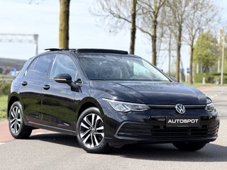 Volkswagen Golf 1.5 eTSI 150pk Pano Navi ACC Sfeerverlichting