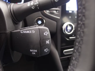 Renault Mégane Estate CAMERA / KEYLESS / FULL LED / CARPLAY / DAB+ / NAVI / CLIMA / PDC / NL-AUTO - afbeelding nr 36