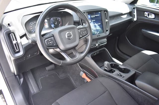 Volvo XC40 Volvo XC40 T2 129pk Aut. Momentum Core | Navigation Tech | Airco | LM velge - afbeelding nr 13